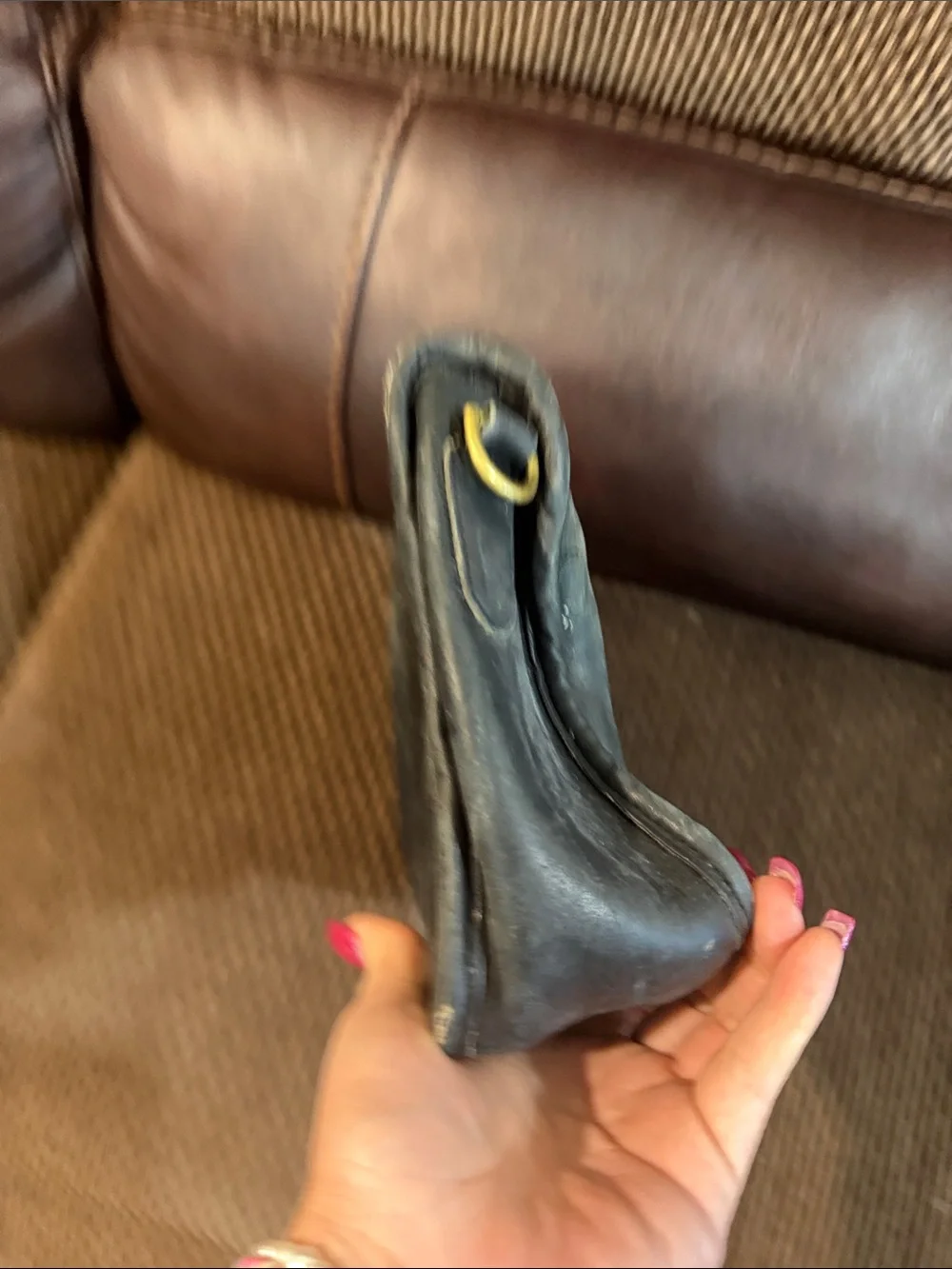 VTG 80’s leather coach bag needs rehab